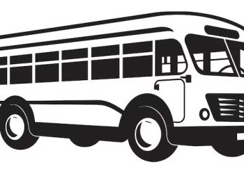 റോഡിലൂടെ പോവുകയായിരുന്ന വിദ്യാർഥികളെ ഇടിച്ചിട്ട ശേഷം ബസ് നിർത്താതെ പോയി; മൂന്നു വിദ്യാർഥികൾക്ക് പരുക്ക്…!! വൻ ദുരന്തത്തിൽനിന്ന് രക്ഷപെട്ടത് തലനാരിഴയ്ക്ക്…