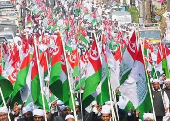 വിമര്ശനങ്ങള്ക്ക് ആരും അതീതരല്ല..!!! വിമര്ശനങ്ങള് ഉന്നയിക്കുന്നത് സ്വാഭാവികം…!! മുസ്ലിം ലീഗിനെതിരെ എസ്വൈഎസ്…