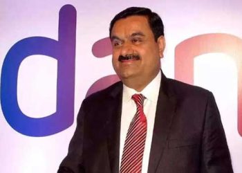 യുഎസിൽ കൈക്കൂലി, തട്ടിപ്പ് കേസുകളിൽ ഗൗതം അദാനിക്കെതിരെ കുറ്റപത്രം; സൗരോർജ കരാറുകൾ ഉറപ്പാക്കാൻ ഇന്ത്യൻ ഉദ്യോഗസ്ഥർക്ക് കൈക്കൂലി നൽകിയെന്നും ആരോപണം, അദാനി ഓഹരികളിൽ തകർച്ച