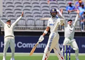 രണ്ടക്കം കടന്നത് നാലുപേര് മാത്രം..!!! ഇന്ത്യ 150ന് പുറത്ത്…!! ഫോം കണ്ടെത്താനാകാതെ കോഹ്ലി….