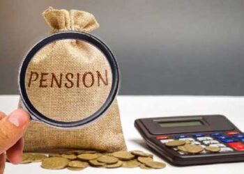 ക്ഷേമ പെൻഷൻ കൈയിട്ടുവാരികൾ 1458 പേർ, പ്രതിമാസം സർക്കാരിനു നഷ്ടം 23 ലക്ഷത്തിലധികം രൂപ, പട്ടികയിൽ സർക്കാർ അസി. പ്രൊഫസർ മുതൽ ​ഹയർസെൻഡറി സ്കൂൾ അധ്യാപകർ വരെ