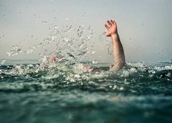 വിനോദയാത്രയ്ക്ക് പോയ 4 വിദ്യാർത്ഥിനികൾ മുങ്ങി മരിച്ചു…!!! ആറ് അധ്യാപകർ അറസ്റ്റിൽ..!! അപകടം ഉണ്ടായത് ലൈഫ് ഗാർഡിൻ്റെ മുന്നറിയിപ്പ് വകവയ്ക്കാതെ ഇറങ്ങിയതിനാൽ…