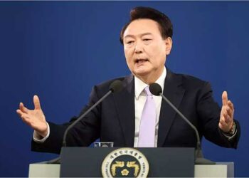 ദക്ഷിണ കൊറിയ പട്ടാള നിയമം പ്രഖ്യാപിച്ചു..!! ഉത്തര കൊറിയൻ അനുകൂല ശക്തികളെ ഉന്മൂലനം ചെയ്യും…!!!