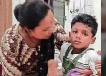 മുംബൈ ബോട്ടപകടത്തിൽ വിനോദ സഞ്ചാരത്തിനെത്തിയ മലയാളി കുടുംബവും, ആറുവയസുകാരനെ രക്ഷപ്പെടുത്തി, മാതാപിതാക്കൾക്കായി തെരച്ചിൽ, അപകട കാരണം സ്പീഡ് ബോട്ട് നിയന്ത്രണംവിട്ട് യാത്രാബോട്ടിലിടിച്ചത്