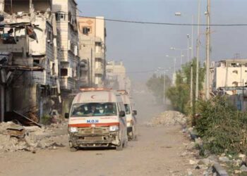 ഹിജാബ് അഴിക്കാത്ത സ്ത്രീകളുടെ വസ്ത്രം അഴിപ്പിച്ച് 12 മണിക്കൂര് തണുപ്പില് നിര്ത്തി; രോഗികളെ മര്ദിച്ചു, മുഖത്ത് തുപ്പി: ഗാസയിലെ അവസാനത്തെ ആശുപത്രിയും പൂട്ടി; സര്ജറി വിഭാഗത്തിന് തീയിട്ട് ഇസ്രയേല് സൈന്യം