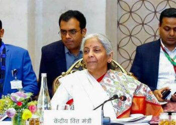 യൂസ്ഡ് വാഹനങ്ങൾ കമ്പനികൾ വിൽപന നടത്തിയാൽ ഇനി മുതൽ 18% ജിഎസ്ടി, വ്യക്തികൾ വിൽപന നടത്തിയാൽ ജിഎസ്ടി ബാധകമല്ല, ഹെൽത്ത്, ലൈഫ് ഇൻഷുറൻസ് എന്നിവയുടെ കാര്യത്തിൽ കൂടുതൽ സമയം വേണമെന്ന് ധനമന്ത്രി, ജീൻ തെറാപ്പിയെ ജിഎസ്ടിയിൽനിന്ന് ഒഴിവാക്കി