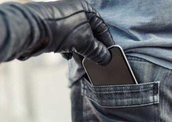 ബിജെപി റാലിക്കിടെ വ്യാപക പോക്കറ്റടി…!! 31 പേർക്ക് മൊബൈൽ ഫോൺ, പണം, സ്വർണാഭരണങ്ങൾ തുടങ്ങിയ 26 ലക്ഷം രൂപയുടെ സാധനങ്ങൾ നഷ്ടമായി..!!! പൊലീസ് ഉദ്യോഗസ്ഥന്റെ സ്വർണമാലയും കവർന്നു..!!