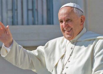 ഒരു വനിതാ ചാവേറും സ്ഫോടകവസ്തുക്കൾ നിറച്ച ട്രക്കും എന്നെ ആക്രമിക്കാൻ എത്തി..!!!  ഇറാഖ് സന്ദർശനത്തിനിടെ വധിക്കാൻ ശ്രമമുണ്ടായെന്ന് ഫ്രാൻസിസ് മാർപാപ്പ..!!! വെളിപ്പെടുത്തൽ ആത്മകഥയിൽ…