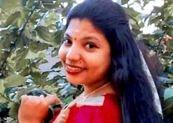 കൊല്ലുമെന്ന ഭീഷണി നേരത്തെയുണ്ടായിരുന്നു, പുറത്തറിഞ്ഞാൽ ജീവനൊടുക്കുമെന്ന് ആതിരയും, സമൂഹമാധ്യമത്തിൽ ചെലവഴിക്കുന്നതു പലതവണ വിലക്കി- രാജീവ്, പ്രതി കൊല മുൻകൂട്ടി നിശ്ചയിച്ച് വാടകയ്ക്ക് വീടെടുത്തു, പകയ്ക്ക് പിന്നിൽ വിളിച്ചിട്ടും കൂടെ ചെല്ലാത്തത്, പ്രതി ഉപയോ​ഗിച്ച സ്കൂട്ടർ ചിറയിൻകീഴ് റെയിൽവേ സ്റ്റേഷനിൽ