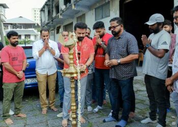 ഇന്ദ്രജിത്ത് സുകുമാരൻ്റെ ക്രൈം ഇൻവെസ്റ്റിഗേഷൻ ത്രില്ലർ “ധീരം”; ചിത്രത്തിൻ്റെ പൂജയും സ്വിച്ചോൺ കർമ്മവും  നടന്നു… കോഴിക്കോടും പരിസരപ്രദേശങ്ങളിലുമാണ്  ചിത്രീകരണം നടക്കുന്നത്