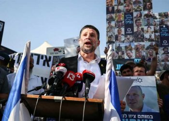 ഹമാസ് പൂർണമായും കീഴടങ്ങുന്നതുവരെ ഗാസയിൽ ആക്രമണം തുടരണം..!!! ധനമന്ത്രിക്കെതിരേ ഇസ്രയേലി ബന്ദികളുടെ കുടുംബാംഗങ്ങൾ… ട്രംപ് അധികാരമേല്ക്കും മുൻപ് വെടിനിര്ത്തല് സാധ്യമാകുമോ..?