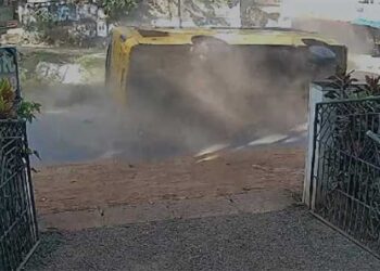 വാട്സ്ആപ്പ് സ്റ്റാറ്റസ് അപ് ലോഡ് ആയത് വൈകീട്ട് 4.03ന്…!!! സ്കൂൾ ബസ് ഡ്രൈവർ അപകടസമയത്ത് മൊബൈൽ ഫോൺ ഉപയോഗിച്ചു…?  മറുപടി നൽകി ഡ്രൈവർ…!!