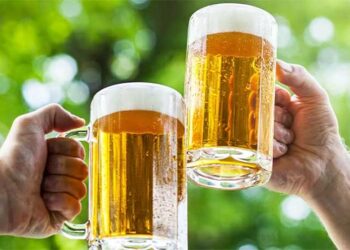 ലഹരി ഒഴുക്കാൻ തന്നെ സർക്കാരിൻ്റെ തീരുമാനം..!! സംസ്ഥാനത്ത് 74 ടൂറിസം കേന്ദ്രങ്ങളിൽ ബിയർ-വൈൻ പാർലറുകൾ തുറക്കാൻ അനുമതി…!!!  കെടിഡിസിയുടെ ബിയർ പാർലറുകൾ ബാറുകളാക്കി മാറ്റാനും നീക്കം… തീർഥാടക ടൂറിസം കേന്ദ്രങ്ങളെ ഒഴിവാക്കി