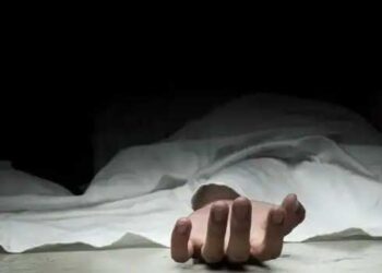 മൂന്നുമാസം പ്രായമുള്ള കുഞ്ഞിനെ ബക്കറ്റിലെ വെള്ളത്തിൽ മുക്കിക്കൊന്ന ശേഷം അമ്മ ആത്മഹത്യ ചെയ്തു, മരണത്തിനു പിന്നിൽ കാഴ്ചപരിമിതിയെന്ന് കുറിപ്പ്