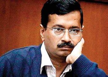 എംപിയുടെ വക മാലിന്യക്കൂമ്പാരം, എംഎൽഎമാരുടെ വക രാജിക്കത്ത്, നിയമസഭാ തെരഞ്ഞെടുപ്പ് പടിവാതിൽക്കൽ എത്തിനിൽക്കെ എഎപിയിൽ പൊട്ടിത്തെറി