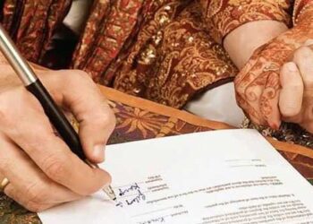 ‘വിദേശത്ത് വിവാഹിതരായവർക്ക് ഇന്ത്യയിൽ വിവാഹം രജിസ്റ്റർ ചെയ്യാനാവില്ല, ചെയ്യേണ്ടത് ഫോറിൻ മാര്യേജ് ആക്ട് പ്രകാരം ഇന്ത്യൻ എംബസിയിലെ മാര്യേജ് ഓഫിസർക്ക് മുമ്പാകെ വിവാഹം റജിസ്റ്റർ ചെയ്യുക’