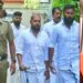 പെരിയ ഇരട്ടക്കൊലക്കേസ് പ്രതികൾ കണ്ണൂർ സെൻട്രൽ ജയിലിൽ എത്തുന്നതിന് തൊട്ടുമുൻപ് ജയിലിനു മുന്നിൽ പി ജയരാജൻ…!!! ജയിൽ ഉപദേശകസമിതി അംഗം കൂടിയായ ജയരാജൻ വാഹനത്തിൽ നിന്നിറങ്ങാതെ മടങ്ങി…