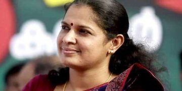 പിപി ദിവ്യയും കലക്ടറും തമ്മിൽ കൂട്ടുകെട്ട്…!! ബിനാമി ഇടപാടുകൾ അന്വേഷിക്കണം…, അരുൺ കെ വിജയൻ വഴിവിട്ടു സഹായിച്ചോയെന്നും അന്വേഷിക്കണം…, കഴിഞ്ഞ നാലു വർഷത്തിനിടെ ജില്ലാ നിർമ്മിതി കേന്ദ്രയ്ക്ക് ലഭിച്ചത് കോടികളുടെ കരാർ- പി മുഹമ്മദ് ഷമ്മാസ്