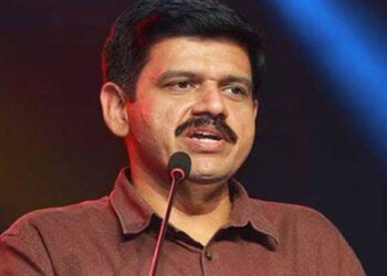 അന്ന് ചാനൽ ചർച്ചകളിൽ ബിജെപിയുടെ മുഖം, ഇനിയങ്ങോട്ട് കോൺ​ഗ്രസിന്റേയും… സന്ദീപ് വാരിയർക്ക് കെപിസിസി വക്താവ് പദവി നൽകി കോൺ​ഗ്രസ്, ചാലൽ ചർച്ചകളിൽ പങ്കെടുക്കാം