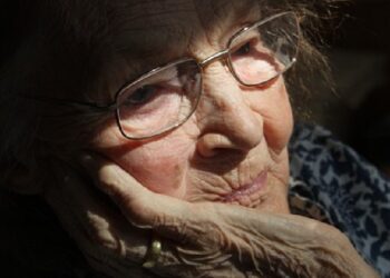 പെരുമാറ്റ ശീലങ്ങളിലൂടെ ഡിമെന്‍ഷ്യ തടയാം; പ‌ഠനം പറയുന്നത്…