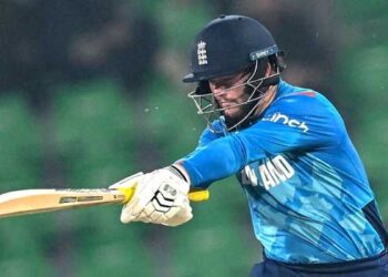 യോ​ഗമില്ലമ്മിണ്യേ, പായ മടക്കിക്കോളീ…’3-0 തോൽവിയൊക്കെയെന്ത്!! ചാംപ്യൻസ് ട്രോഫി ഫൈനലിൽ ഇന്ത്യയെ തോൽപിക്കാൻ കാത്തിരിക്കുകയാണ് ഞങ്ങൾ’, സെമി കാണാതെ പുറത്തായ ഇംഗ്ലണ്ട് ഓപ്പണർ ബെൻ ഡക്കറ്റിന് ട്രോൾ മഴ