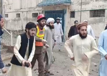 റംസാന് വ്രതം ആരംഭിക്കാന് നിമിഷങ്ങള് മാത്രം ബാക്കി; മതപഠനശാലയില് വിദ്യാര്ത്ഥികള്ക്കിടയില് ഉഗ്ര സ്ഫോടനം, താലിബാന് അനുകൂലികളെ ലക്ഷ്യംവച്ച് നടത്തിയ ആക്രമണത്തില് അഞ്ച് ജീവന് പൊലീഞ്ഞു, നിരവധി പരിക്ക്