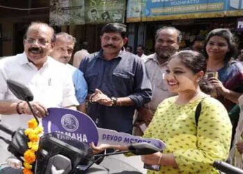 എനിക്ക് ഈ രക്തത്തിൽ പങ്കില്ല… ഇരുചക്രവാഹനത്തട്ടിപ്പിൽ അഡ്വാൻസ് തുക തിരികെ നൽകി എഎൻ രാധാകൃഷ്ണൻ ചെയർമാനായുള്ള സൊസൈറ്റി
