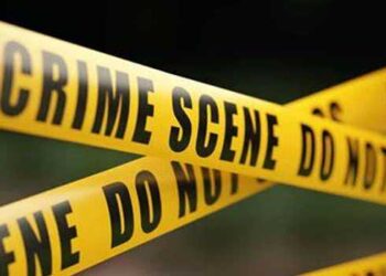 അമ്മയുമായി അവിഹിത ബന്ധം; 30 കാരനെ മകനും സുഹൃത്തുക്കളും ചേർന്ന് വെട്ടിക്കൊലപ്പെടുത്തി- പിടിയിലായത് പ്രായപൂർത്തിയാകാത്ത അഞ്ചു കൗമാരക്കാർ