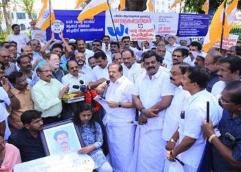 മുഹമ്മ രാജി ജ്വല്ലറി ഉടമയുടെ മരണത്തിനു പിന്നിൽ സംസ്ഥാന പോലീസ് മേധാവിയുടെ സർക്കുലർ അവഗണിച്ച് നടത്തുന്ന അന്യായ റിക്കവറി-രമേശ് ചെന്നിത്തല