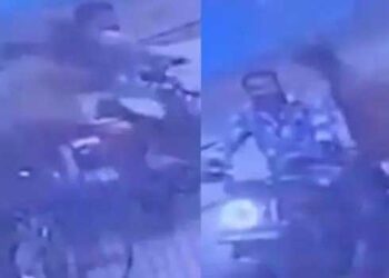 പട്ടാപ്പകൽ നടുറോഡിൽ വച്ച് 16 കാരിയെ തട്ടിക്കൊണ്ടുപോയി, രക്ഷപെടാൻ ശ്രമിച്ച പെൺകുട്ടിയെ പിന്നിലിരുന്നയാൾ ബലമായി പിടിച്ച് ബൈക്കിൽ കയറ്റി, ദൃശ്യങ്ങൾ പുറത്ത്