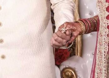 കിട്ടുന്ന കാശിൽ പാതി എനിക്കും പാതി നിനക്കും, അപ്പോൾ എല്ലാം സെറ്റ്!! സമൂഹ വിവാഹത്തിനൊരുങ്ങി ബന്ധുക്കളായ വധുവും വരനും വേദിയിൽ, ചടങ്ങിനിടെ കയ്യോടെ പൊക്കി യുവതിയുടെ ആദ്യ ഭർത്താവും കുടുംബവും