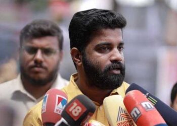 കൊതുക് സ്റ്റുഡൻ്റ്സ് യൂണിയൻ (കെ.എസ്.യു), മൂട്ട സ്റ്റുഡൻ്റസ് ഫെഡറേഷൻ (എം.എസ്.എഫ്)…!!! കൊതുകിനും മൂട്ടയ്ക്കും എവിടെയും ചോര മതി..!!! പ്രതികളെ എസ്എഫ്ഐ ആക്കാൻ ശ്രമിക്കുന്നു…, ടിപി ശ്രീനിവാസനെ അടിച്ചത് മഹാ അപരാധമായി തോന്നുന്നില്ല- പി.എം. ആർഷോ…