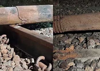 പോലീസ് നീക്കിയിട്ടും റെയിൽവേ ട്രാക്കിനു കുറുകെ വീണ്ടും ടെലിഫോൺ പോസ്റ്റ്, അട്ടിമറി ശ്രമം?