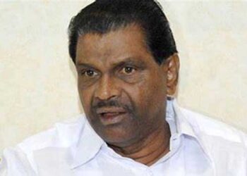 ‘ആദ്യം ഒരു 72 സീറ്റ് കിട്ടട്ടേ…, ഭൂരിപക്ഷത്തിന്റെ ലക്ഷ്മണ രേഖ ഒന്നു കടക്കട്ടെ, എന്നിട്ടാകാം മുഖ്യമന്ത്രി ചർച്ചകൾ’- തിരുവഞ്ചൂർ രാധാകൃഷ്ണൻ