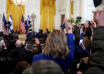 ‘വെറുതെ പറയുന്നതല്ല ഞാൻ… ​ഗാസ ഏറ്റെടുക്കും, ആയുധങ്ങൾ നിർവീര്യമാക്കി സാമ്പത്തിക ഭദ്രത കൊണ്ടുവരും, തൊഴിലുകളും പുതിയ ഭവനങ്ങളും സൃഷ്ടിക്കും… മധ്യപൂർവേഷ്യയുടെ കടൽത്തീര സുഖവാസ കേന്ദ്രമാക്കി ഗാസയെ മാറ്റിയെടുക്കും’- ട്രംപ്