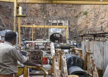 ആ എട്ടു ജീവനുകൾ രക്ഷിക്കുക ഏറെ ദുഷ്കരം…