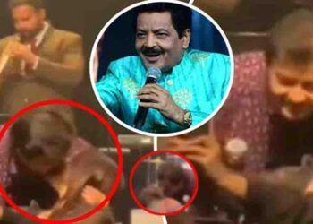 കവിളിൽ ചുംബിക്കാൻ ചെന്നവർക്ക് കിട്ടിയത് ചുണ്ടിൽ… !!! സെൽഫിയെടുക്കാൻ വന്ന സ്ത്രീകൾക്കെല്ലാം ​ഗായകൻ ഉദിത് നാരായണന്റെ വക ചുംബനം…, സെൽഫിയെടുക്കാനെത്തിയ പുരുഷനെ മൈൻഡ് പോലും ചെയ്യാതെ ​ഗായകൻ