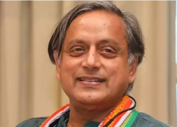 വാക്‌സിന്‍ കയറ്റുമതിയിലൂടെ ഇന്ത്യയുടെ ആഗോള പ്രതിച്ഛായ ഉയര്‍ന്നു, മറ്റ് രാജ്യങ്ങളുമായുള്ള ബന്ധം ശക്തിപ്പെടുത്താന്‍ സാധിച്ചു  , കേന്ദ്ര സർക്കാരിന്റെ  ‘വാക്‌സിന്‍ മൈത്രി’ സംരംഭത്തെ വാനോളം പുകഴ്ത്തി ശശി തരൂർ