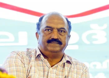 ഒരേസമയം ഇരയ്ക്കും വേട്ടക്കാർക്കും ഒപ്പം ഓടുന്ന സമീപനമാണ് ബിജെപിയുടേത്, ആശമാരെ തൊഴിലാളികളായി അംഗീകരിക്കണമെന്ന ആവശ്യം പോലും കേന്ദ്രസർക്കാർ പരിഗണിച്ചിട്ടില്ല, സംസ്ഥാനം മാത്രം വിചാരിച്ചാൽ ഓണറേറിയം വർധിപ്പിക്കാനാവില്ലെന്ന് ധനമന്ത്രി കെ എൻ ബാലഗോപാൽ