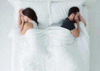 ‘സ്ലീപ് ഡിവോഴ്സ്’, 70 ശതമാനത്തിലധികം ഇന്ത്യന്‍ ദമ്പതികളും ഒറ്റയ്ക്ക് ഉറങ്ങാന്‍ താത്പര്യപ്പെടുന്നു; കാരണങ്ങള്‍