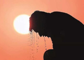 കടുത്ത ചൂടിന് ആശ്വസമായി മഴ എത്തുമോ? ഇന്ന് ഒറ്റപ്പെട്ടയിടങ്ങളിൽ ഇടിമിന്നലോടു കൂടിയ മഴയ്ക്ക് സാധ്യത; ചിലയിടങ്ങളില്‍ താപനില ഉയര്‍ന്നേക്കും