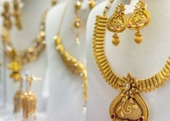 റോക്കറ്റിന് ഇത്രേം കുതിപ്പ് ഉണ്ടാകുമോ…? സ്വർണം ഒരു വർഷം കൊണ്ട് കൂടിയത് 19000 രൂപ