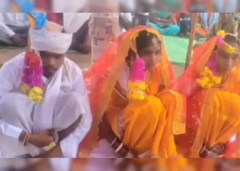 രണ്ട് യുവതികളോടും അഗാധമായ പ്രണയം, ഒരേ വിവാഹപ്പന്തലിൽ രണ്ടുപേർക്കും താലിചാർത്തി യുവാവ്