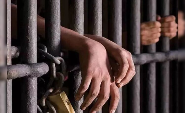 വിദേശ രാജ്യങ്ങളില് വധശിക്ഷ കാത്തുകഴിയുന്നത് 49 ഇന്ത്യന് പൗരന്മാര്… 25 പേരും യുഎഇ ജയിലില്, 10,103 പേര് വിചാരണ തടവുകാര്