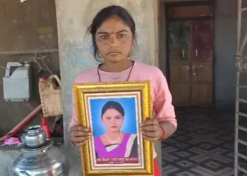 കൊല്ലപ്പെട്ടെന്ന് വിധിയെഴുതിയ യുവതി വർഷങ്ങൾക്ക് ശേഷം തിരിച്ചെത്തി,  കൊലപാതകികൾ എന്ന് കരുതുന്നവർ ഇപ്പോഴും ജയിലിൽ,യുവതിയുടേതെന്ന് കരുതി കുടുംബം സംസ്കരിച്ചത് മറ്റൊരു സ്ത്രീയുടെ മൃതദേഹം