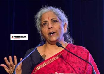 ബസിൽ നിന്നിറങ്ങി ലഗേജുമായി പോകുന്നവർക്കെതിരെ പോലും നോക്കുകൂലി ചുമത്തുന്ന നാടാണ് കേരളം…!!!  സിപിഎമ്മുകാരാണ് നോക്കുകൂലിക്ക് പിന്നിൽ… അങ്ങനെയുള്ള കമ്യൂണിസമാണ് കേരളത്തിലുള്ളത്… ബ്രേക്ക് ഫാസ്റ്റ് മീറ്റിങ്ങിന് പിന്നാലെ നിർമ്മല സീതാരാമൻ….