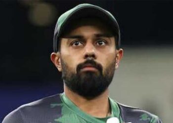 ‘പാക് ക്രിക്കറ്റ് താരങ്ങൾക്കിത് ശനിയുടെ അപഹാരം’, സ്വന്തം ടീമിന്റെ വിക്കറ്റുകൾ ചറുപറ വീഴുന്നതറിയാതെ ബാറ്റ്സ്മാൻ സുഖനിദ്രയിൽ, ടൈംഔട്ടിൽ കുരുങ്ങി പാക്ക് താരം, താരം മറ്റാരുമല്ല ചാമ്പ്യൻസ് ട്രോഫിയിൽ ഇന്ത്യയ്ക്കെതിരെ അർധ സെഞ്ചുറി നേടിയ സൗദ് ഷക്കീൽ