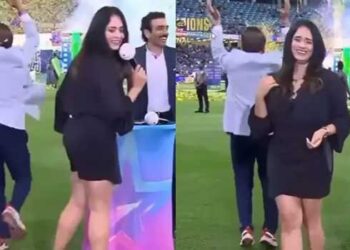 ‘എന്നേ മാത്രമല്ല താങ്കളേയും സന്തോഷിപ്പിക്കാൻ എനിക്കറിയാം… മുൻപ് ചോദിച്ച മുൻ നായകന്റെ ചോദ്യത്തിന് ഇന്നത്തെ നായകന്റെ മറുപടി ഇതാ’… ചാമ്പ്യൻസ് ട്രോഫി ഇന്ത്യ പൊക്കിയപ്പോൾ സുനിൽ ​ഗാവാസ്കറിന്റെ വക ​ഗൗണ്ടിൽ ആനന്ദനൃത്തം- വൈറൽ വീഡിയോ