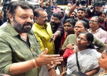 ‘സമരനായകൻ സുരേഷ് ഗോപി സമരകേന്ദ്രത്തിൽ എത്തുന്നു…മഴ പെയ്തപ്പോൾ എല്ലാവർക്കും കുട കൊടുക്കുന്നു, ഇനി ഉമ്മകൂടി കൊടുത്തോയെന്നറിയില്ല’, സിഐടിയു നേതാവിന് വക്കീൽ നോട്ടീസയച്ച് ആശ വർക്കർമാർ