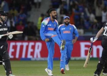 കുൽദീപിന് ഡബിൾ, ചക്രവർത്തിക്ക് സിം​ഗിൾ- ഇം​ഗ്ലണ്ട് 84ന് 3